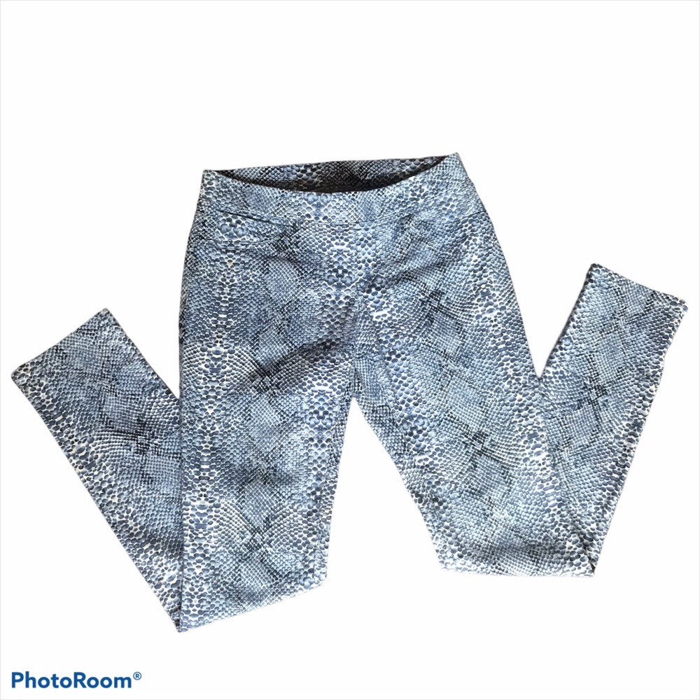 AZI jeans with stretch snake print pants